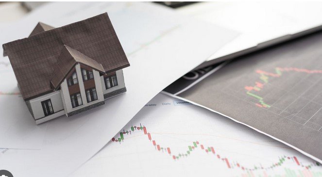 Real Estate vs. Stock Market: Which is Better?