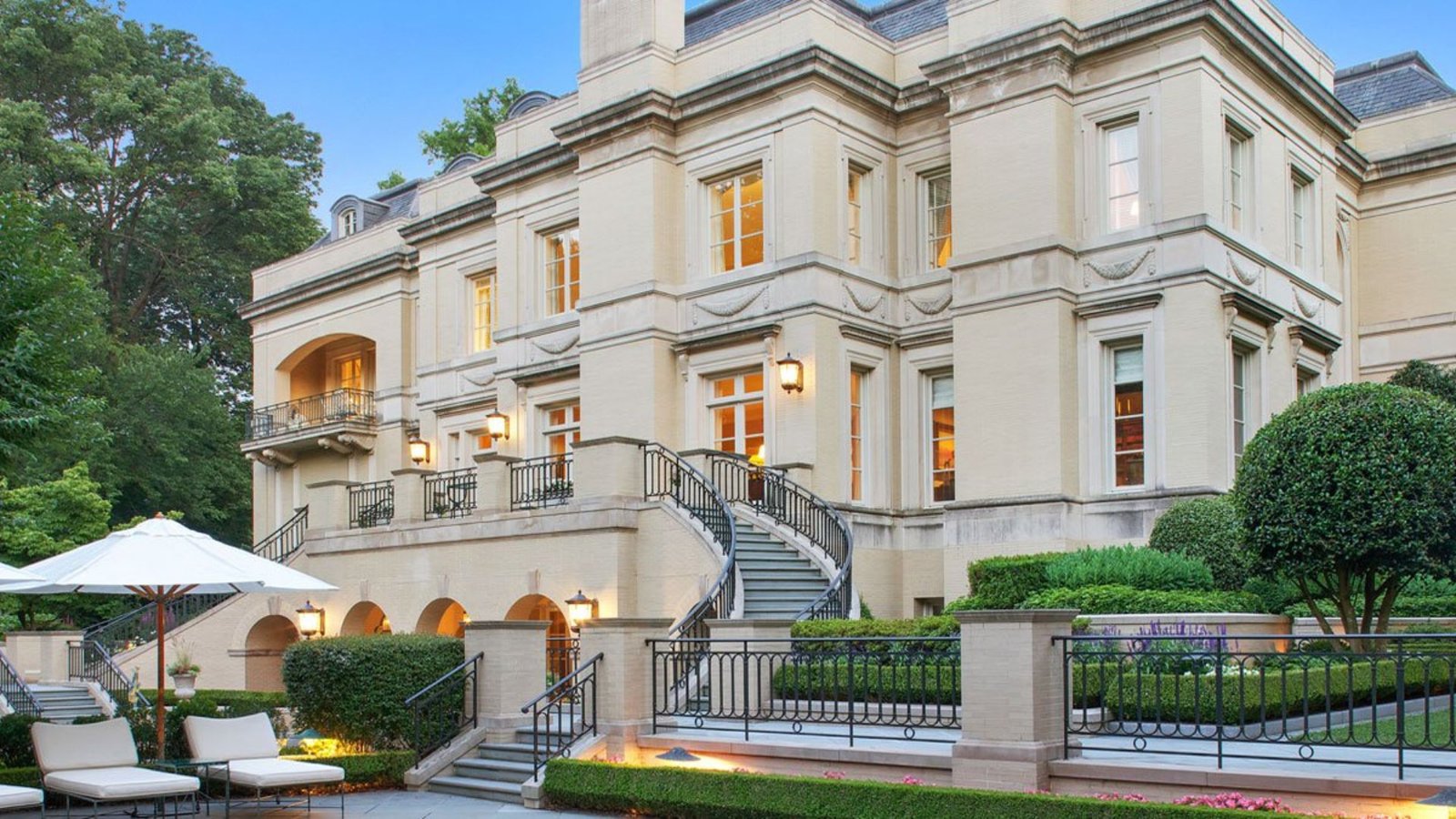 What Makes A Luxury Home Worth The Price